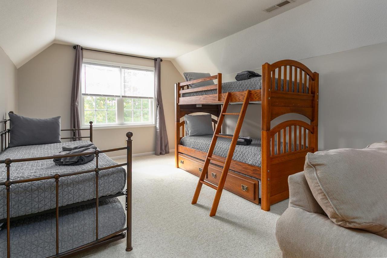Brook Knoll - New! Beautiful Mtn Retreat W/Pool Near Asheville! 웨버빌 외부 사진